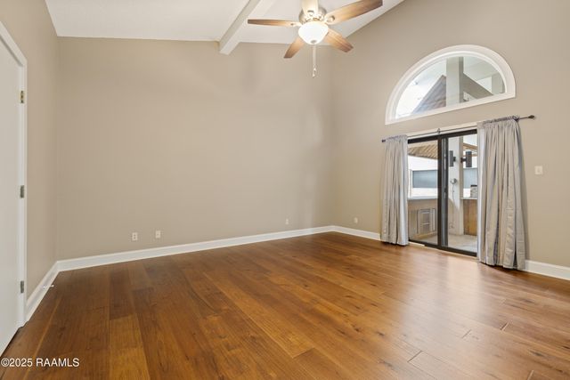 16 Duperier Oaks Drive, New Iberia, LA 70563