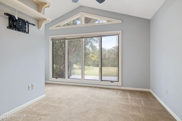 16 Duperier Oaks Drive, New Iberia, LA 70563