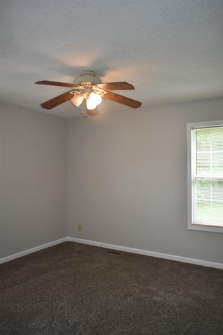 153 Monarch Ln, Clarksville, TN 37042