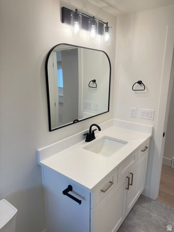 1184 E VALHALLA DR, Clearfield, UT 84015