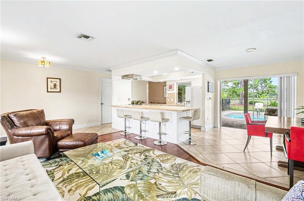 112 Palmetto Dunes CIR, NAPLES, FL 34113 — photo 2
