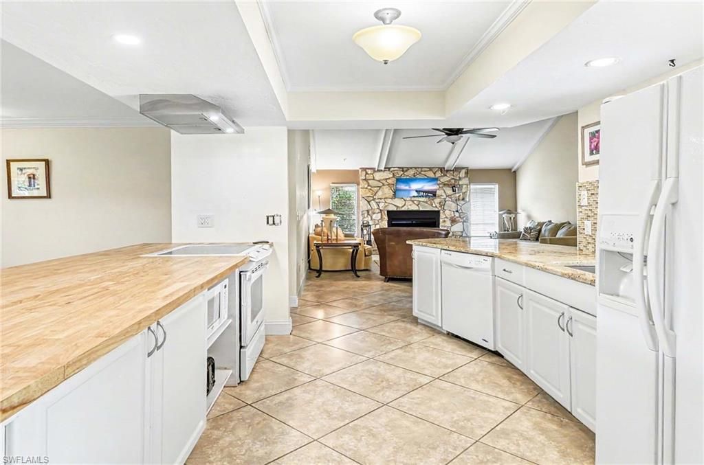 112 Palmetto Dunes CIR, NAPLES, FL 34113 — photo 3