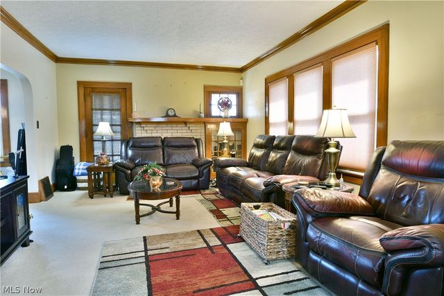 218 Upland Avenue, Youngstown, OH 44504