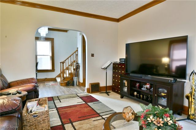 218 Upland Avenue, Youngstown, OH 44504