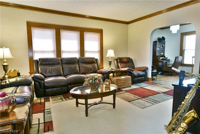 218 Upland Avenue, Youngstown, OH 44504