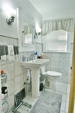 218 Upland Avenue, Youngstown, OH 44504