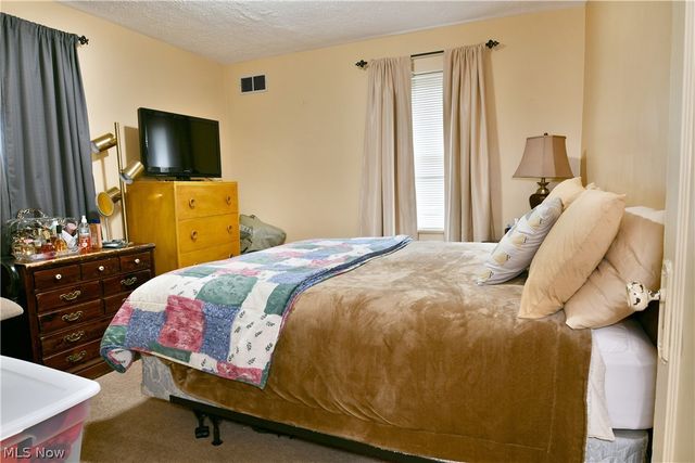 218 Upland Avenue, Youngstown, OH 44504