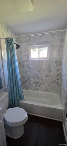 20229 Floral Street, Livonia, MI 48152