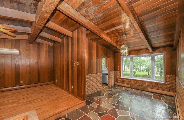 20484 County Road 8, Bristol, IN 46507