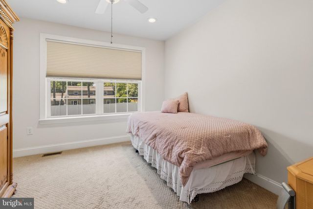 1086 KINGSLEY RD, Rydal, PA 19046