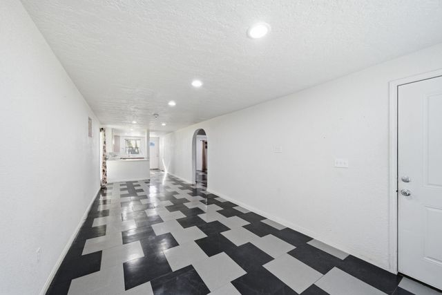 1041 Dolly Wright Street, Houston, TX 77088