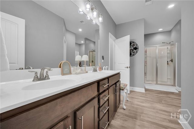 498 Brooks Village Dr, Pendergrass, GA 30567