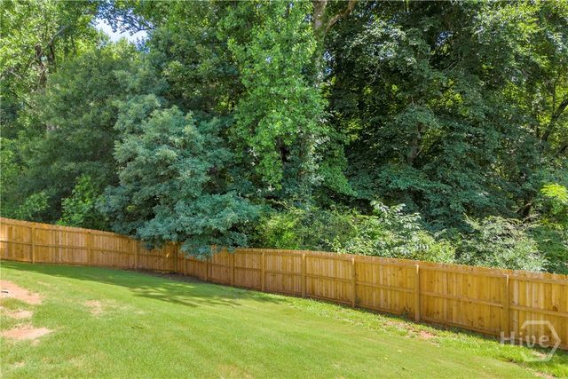 498 Brooks Village Dr, Pendergrass, GA 30567