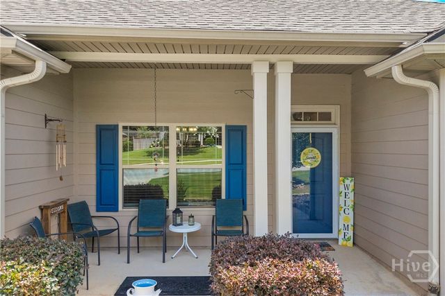 498 Brooks Village Dr, Pendergrass, GA 30567
