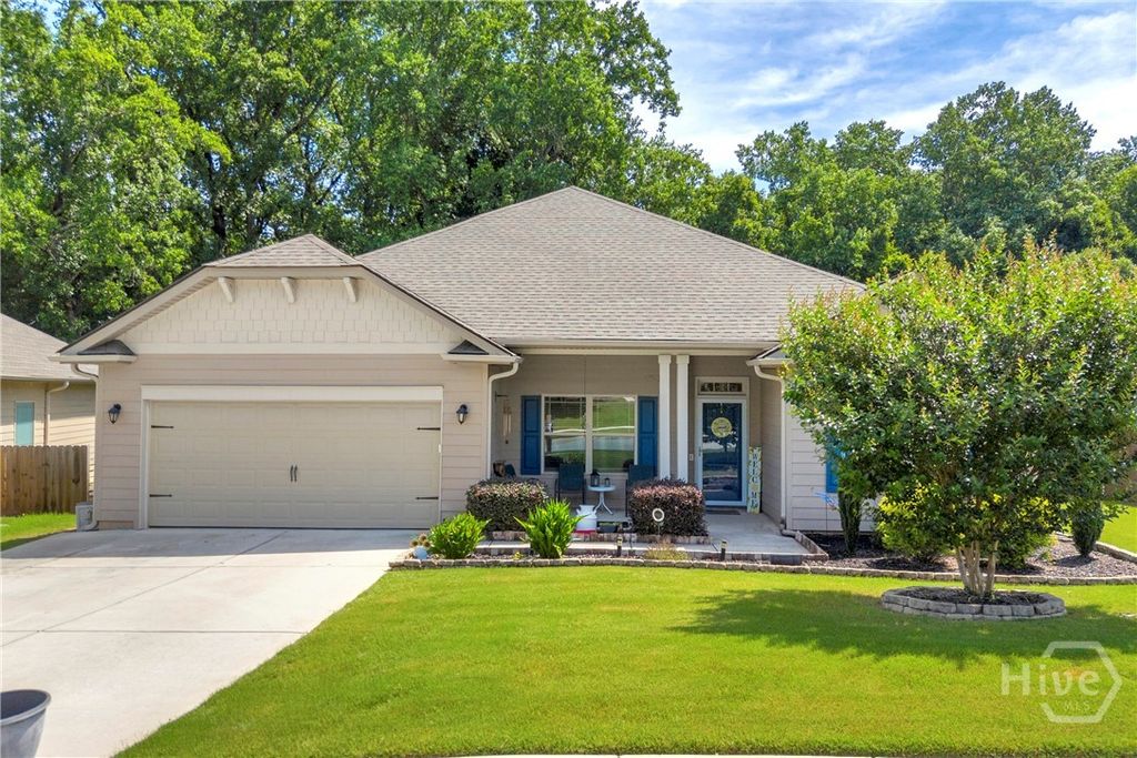 498 Brooks Village Dr, Pendergrass, GA 30567