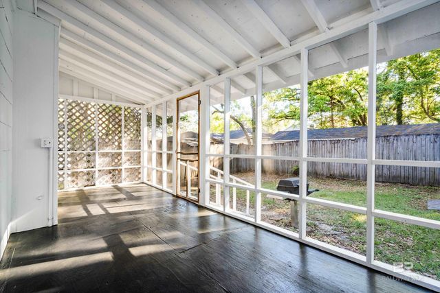 255 Pinehill Drive, Mobile, AL 36606