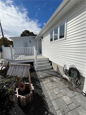 535 Hancock Street, Tiverton, RI 02878