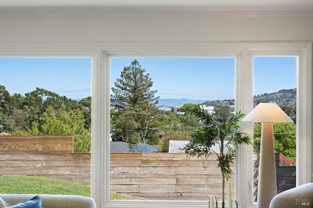 13 Ash Ave, Corte Madera, CA 94925