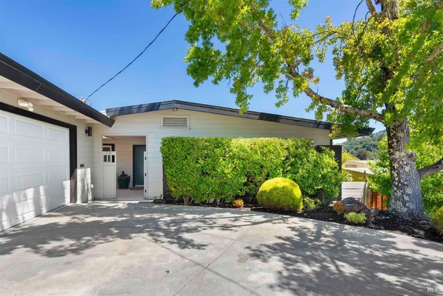 13 Ash Ave, Corte Madera, CA 94925