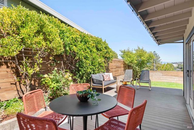 13 Ash Ave, Corte Madera, CA 94925