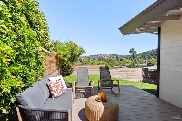 13 Ash Ave, Corte Madera, CA 94925