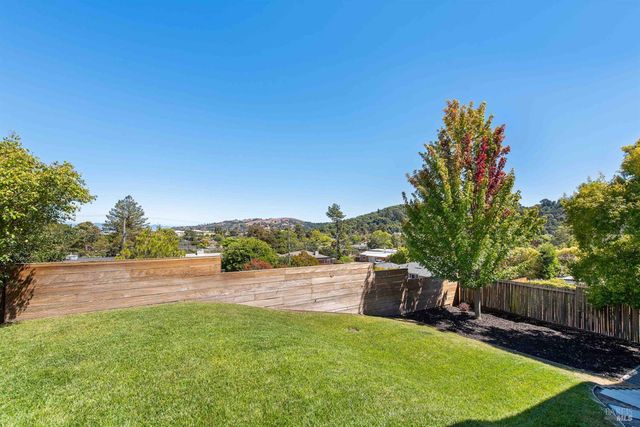 13 Ash Ave, Corte Madera, CA 94925