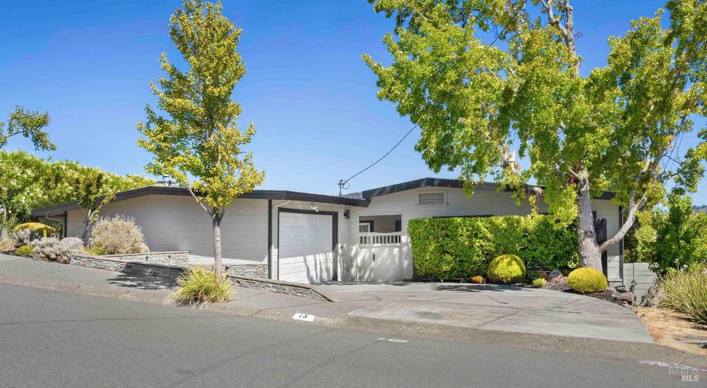 13 Ash Ave, Corte Madera, CA 94925