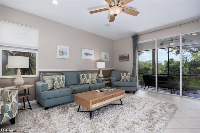 3240 Cottonwood BEND 201, Fort Myers, FL 33905