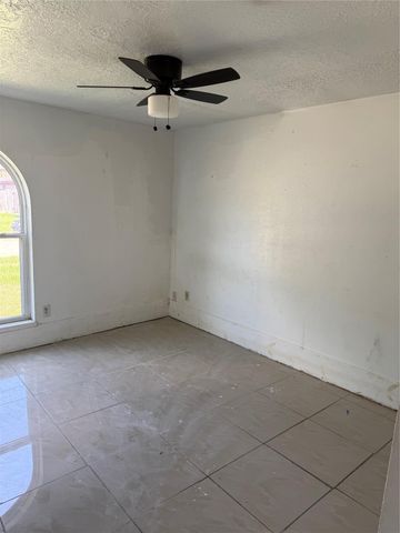 13907 Bearwood Road, Houston, TX 77038