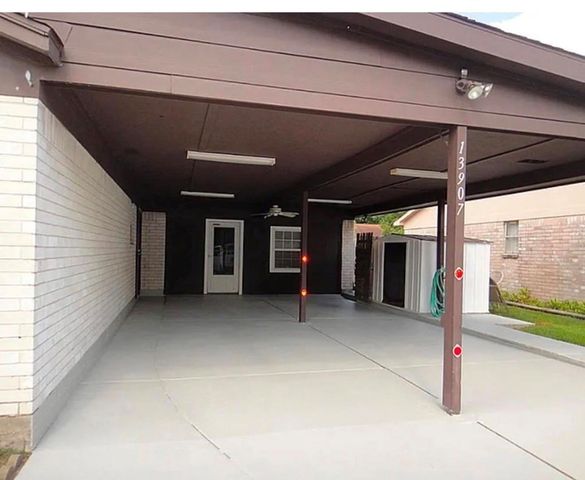 13907 Bearwood Road, Houston, TX 77038
