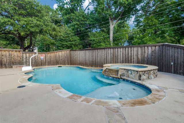 6818 Truxton Drive, Dallas, TX 75231