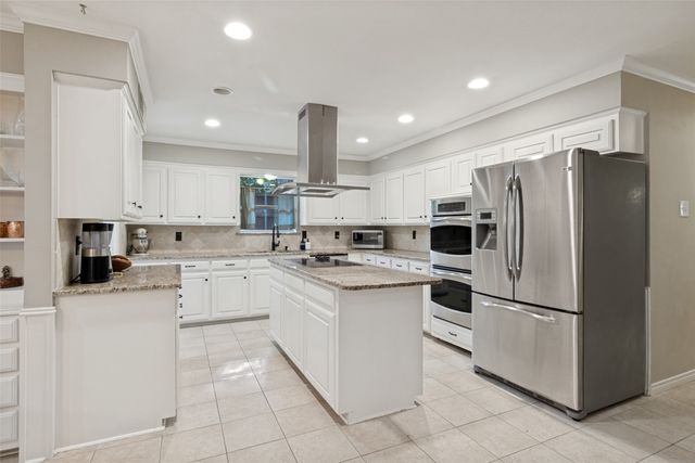 6818 Truxton Drive, Dallas, TX 75231