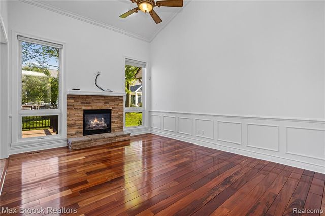 1723 Pine Forest Drive, Commerce Twp, MI 48390