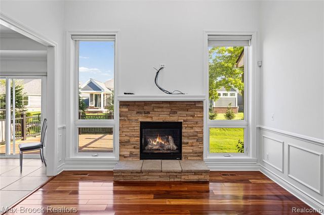 1723 Pine Forest Drive, Commerce Twp, MI 48390
