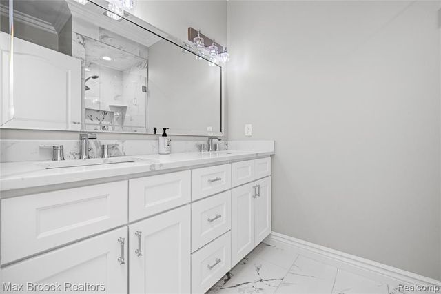 1723 Pine Forest Drive, Commerce Twp, MI 48390