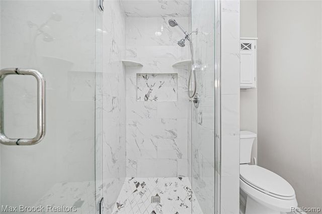 1723 Pine Forest Drive, Commerce Twp, MI 48390