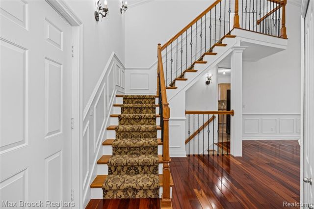 1723 Pine Forest Drive, Commerce Twp, MI 48390