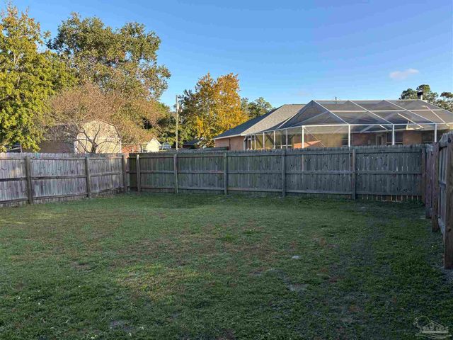 1031 Antigua Cir, Pensacola, FL 32506