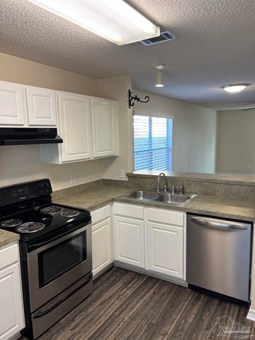 1031 Antigua Cir, Pensacola, FL 32506