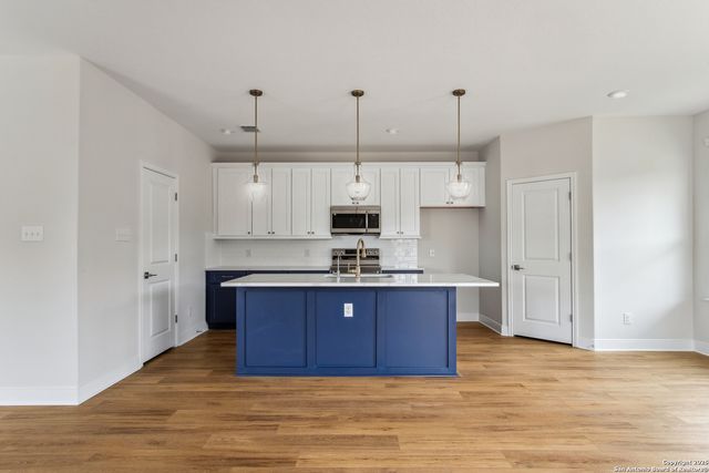 8907 SUMMERWOOD BEND, San Antonio, TX 78254