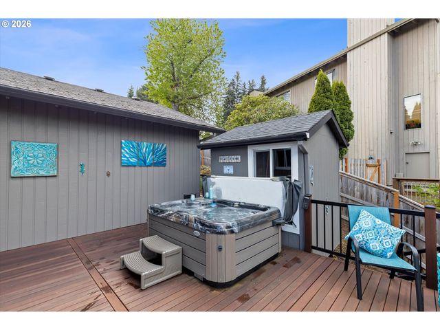 6564 ARTEMIS Ln, West Linn, OR 97068