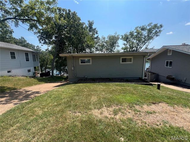5786 N Lakeshore Drive, Hillsboro, MO 63050