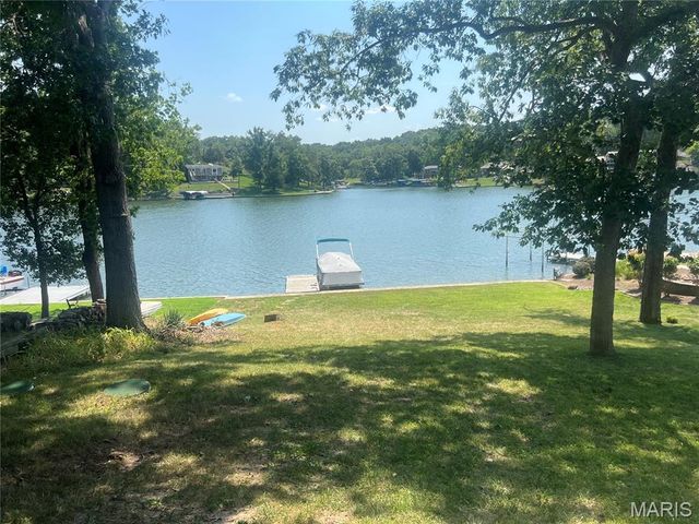 5786 N Lakeshore Drive, Hillsboro, MO 63050