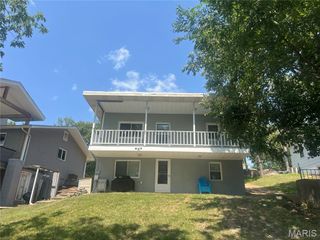 5786 N Lakeshore Drive, Hillsboro, MO 63050