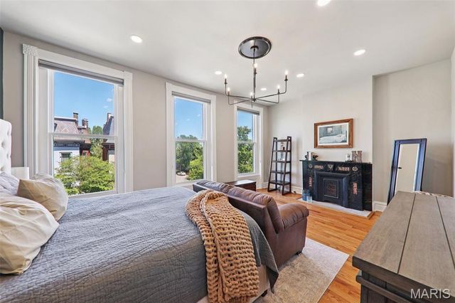 1804 Hickory Street, St Louis, MO 63104