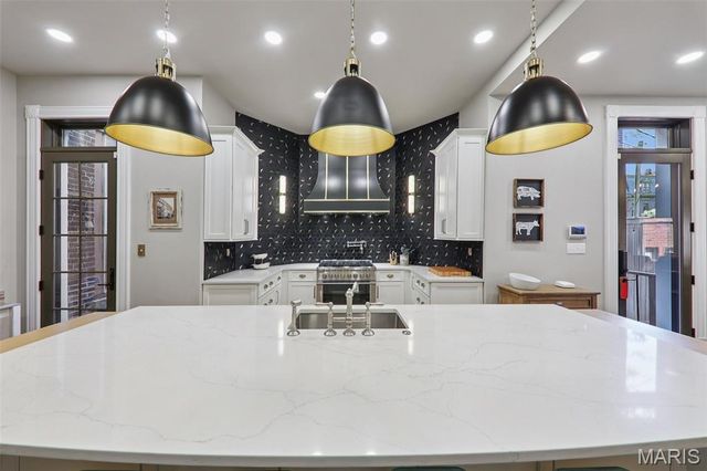 1804 Hickory Street, St Louis, MO 63104