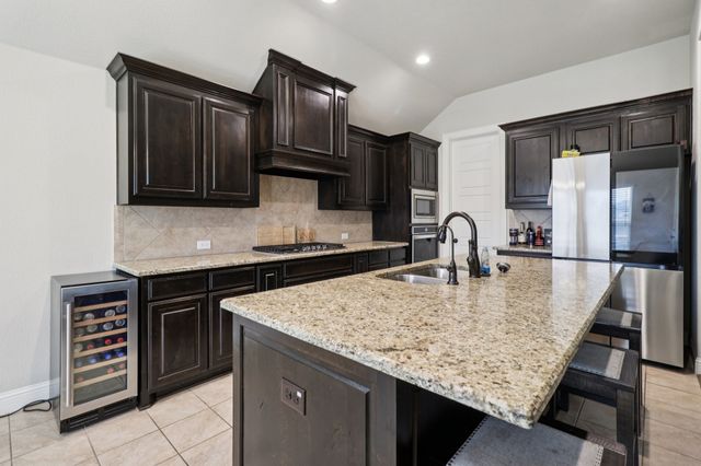 1708 Furrow Lane, Mansfield, TX 76063