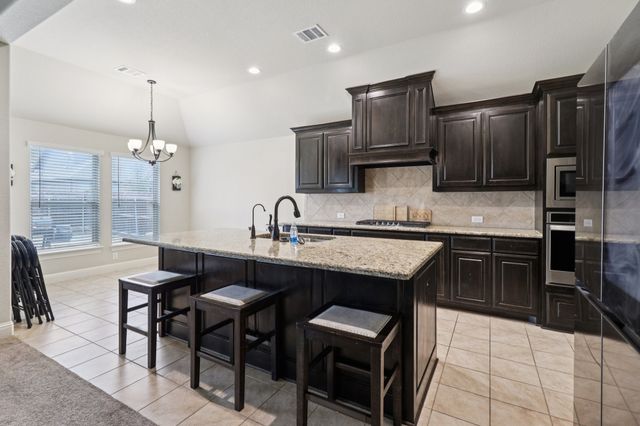 1708 Furrow Lane, Mansfield, TX 76063