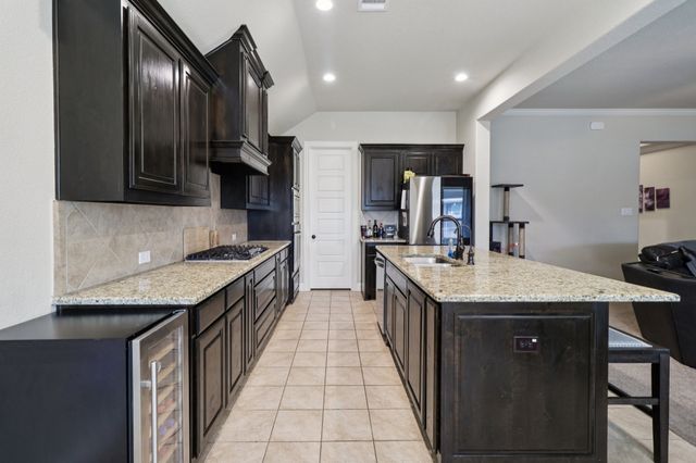 1708 Furrow Lane, Mansfield, TX 76063