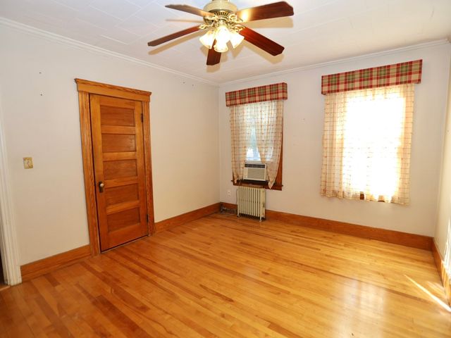 46 Barrett Ave, Worcester, MA 01605